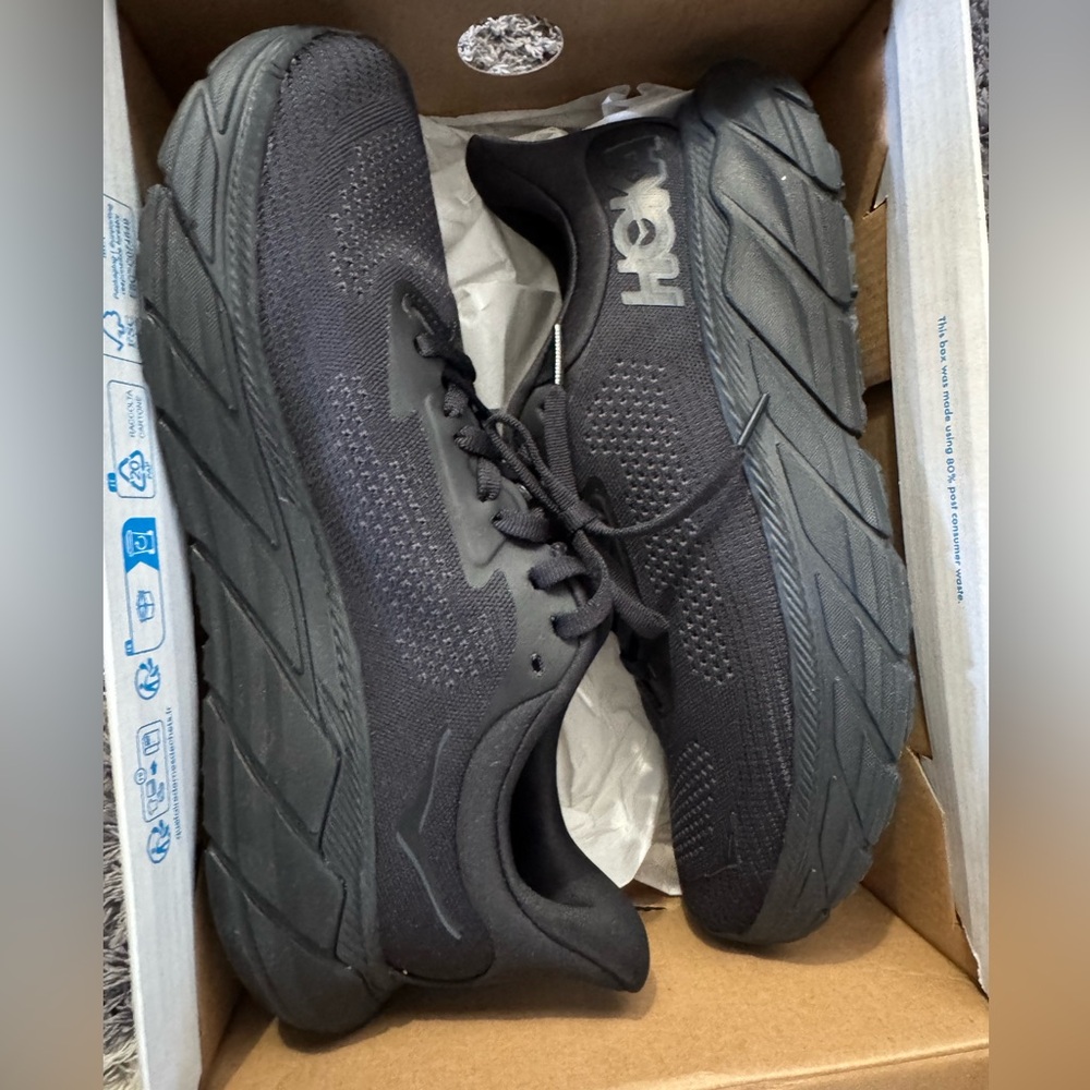 Hoka Arahi 7 Women’s 9 All-Black Athletic Sneakers Brand New